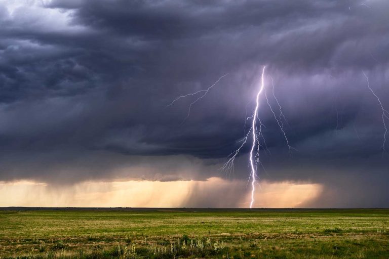Thunderstorm-lightning-strike-shutterstock_1