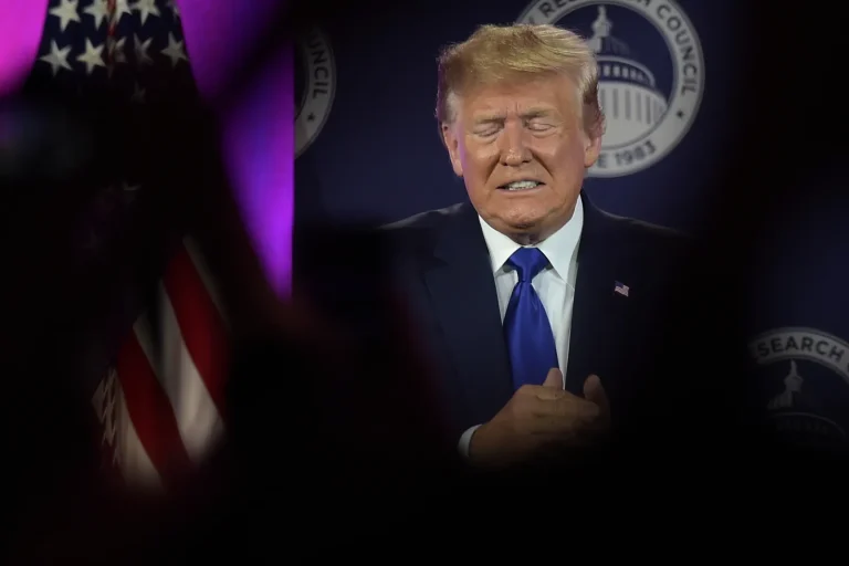 2244653-donald-trump-dc