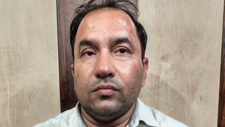 lucknow-university-professor-160654144-16x9_0