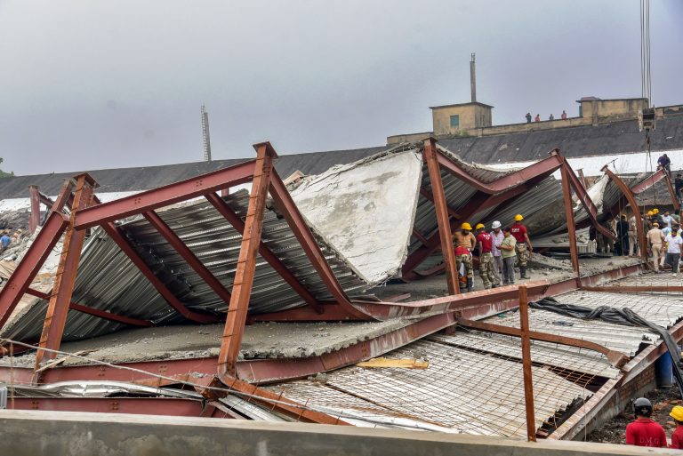 Under-Construction Warehouse Collapsed at Taratala