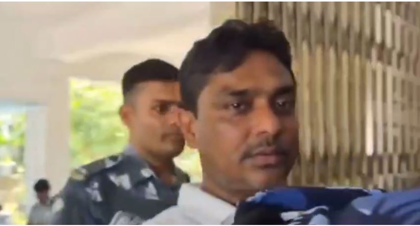 গ্রেফতার