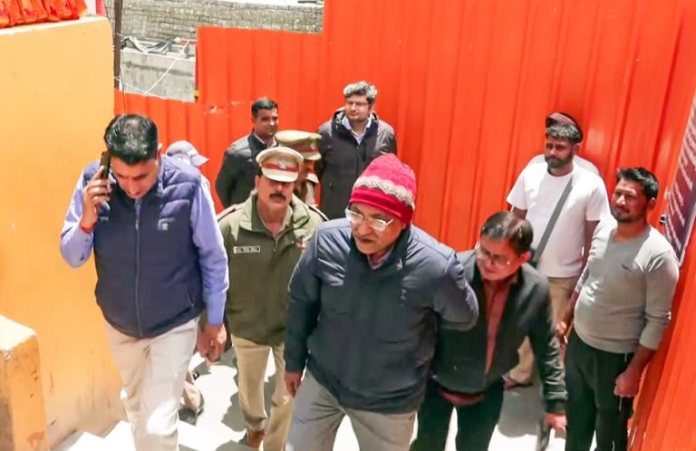 SIT formed by the Uttarakhand government arrives to inspect the Badrinath Temple premises