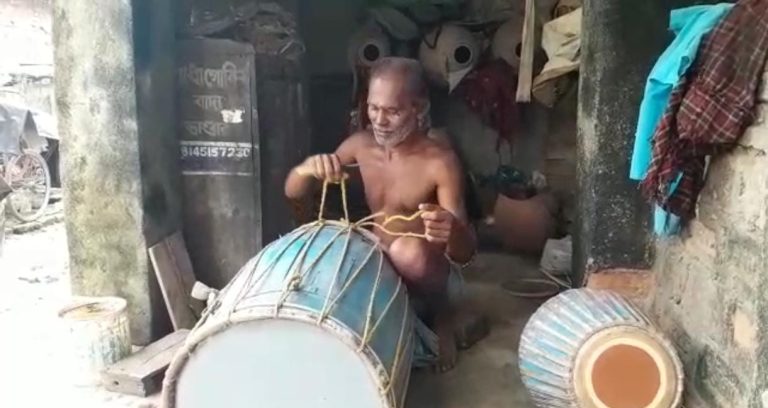 Dhaaki